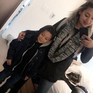 Meet your Posher, Desiree